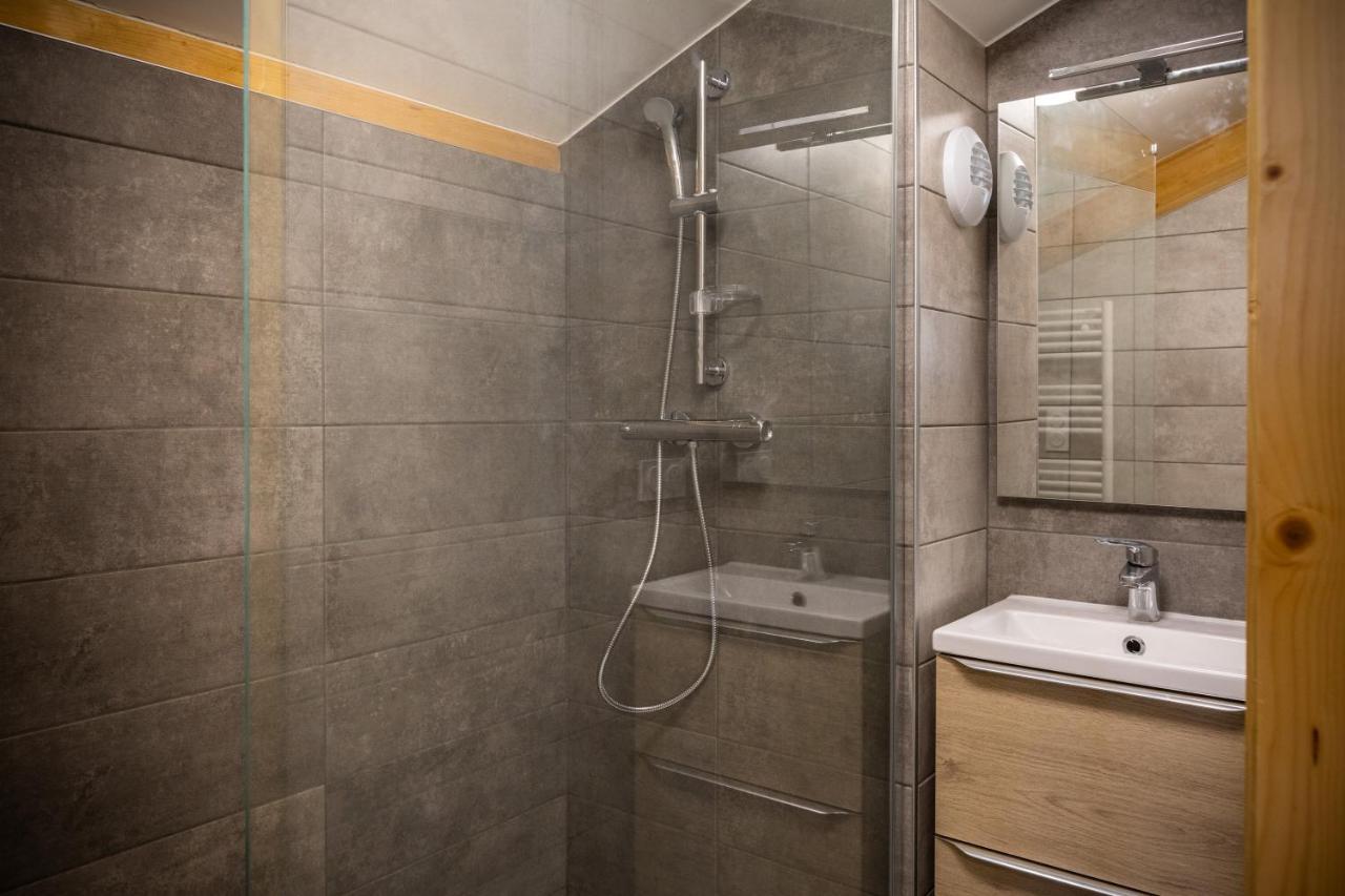 Terresens - L'Altarena Aparthotel Ле Сези Екстериор снимка
